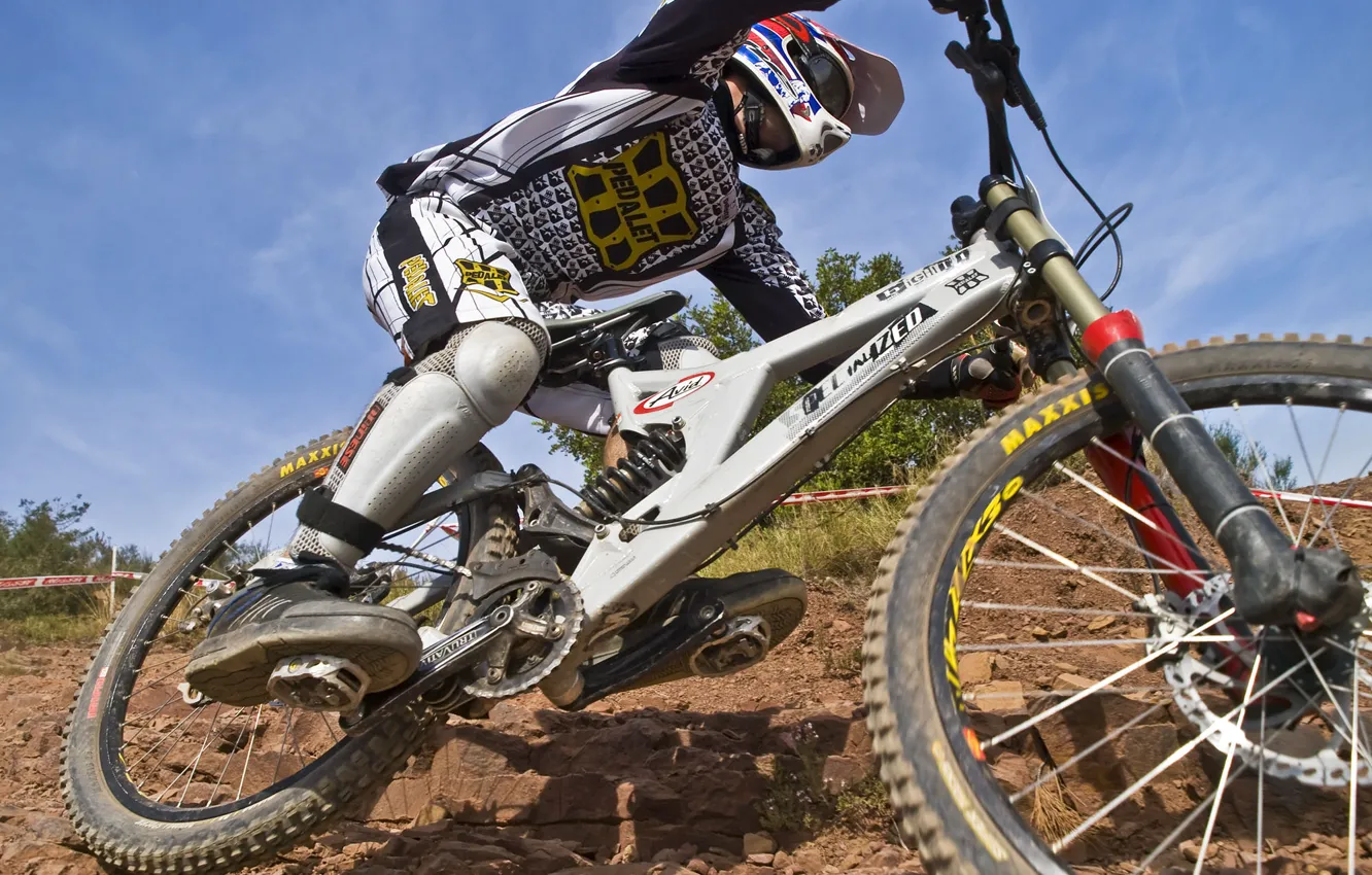 Photo wallpaper rider, downhill, specialized