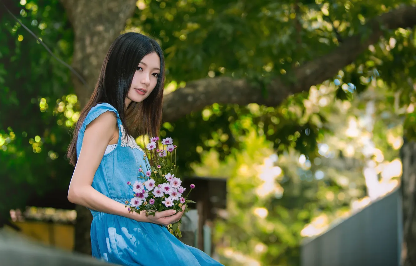 Photo wallpaper summer, look, girl, the city, street, model, makeup, dress
