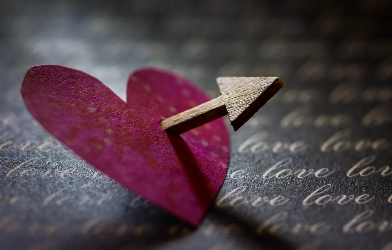 Photo wallpaper macro, heart, arrows