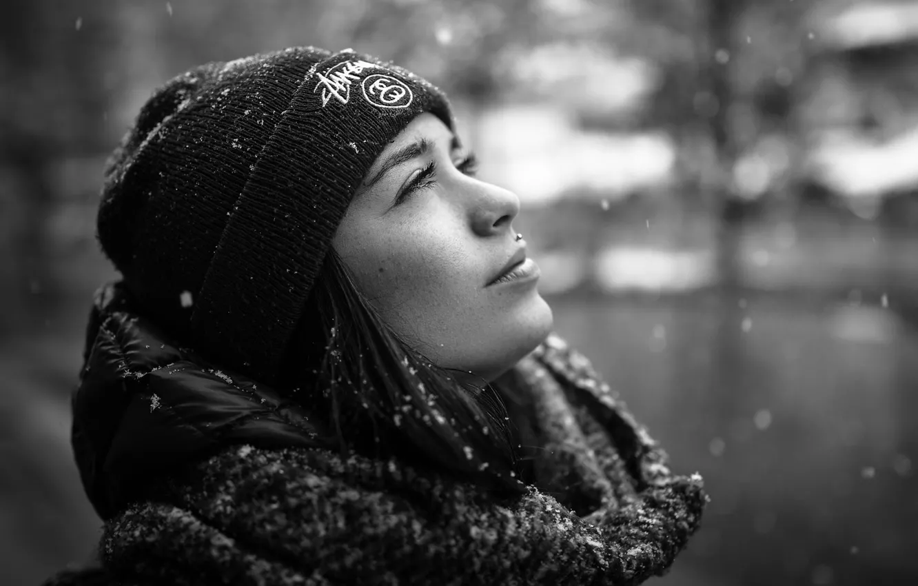Photo wallpaper snow, hat, b/W, hood, profile, sponge, snowflake