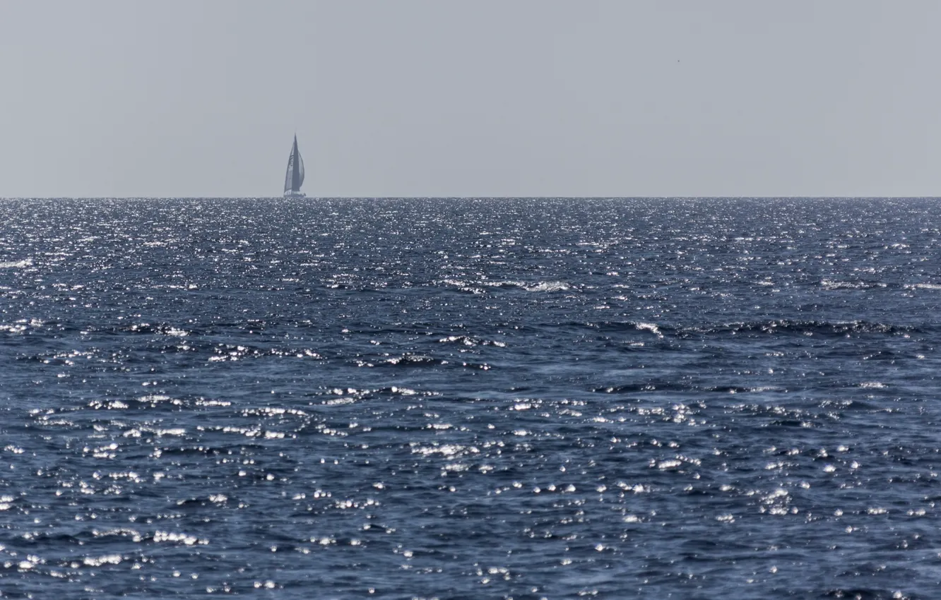 Photo wallpaper glare, reflection, the ocean, yacht, horizon, silhouette, sail, the vastness