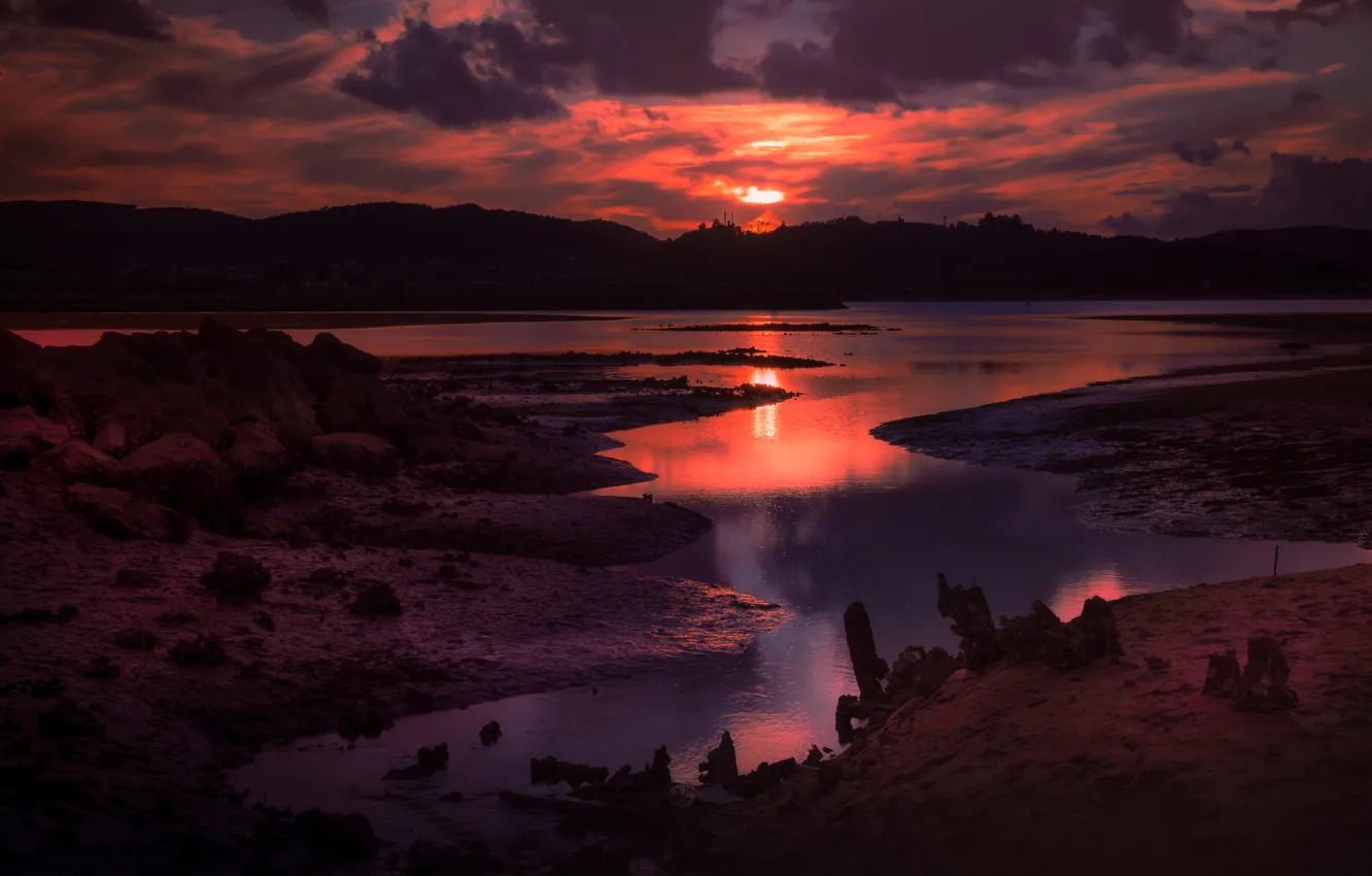 Photo wallpaper shore, pond, night, twilight, sunset, river, clouds