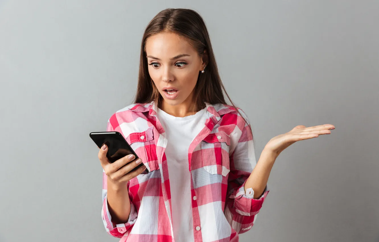 Photo wallpaper woman, message, cell phone, surprise