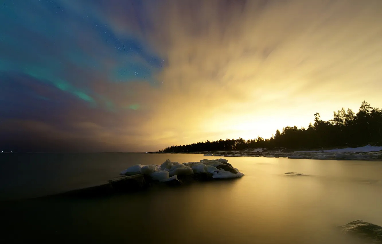 Photo wallpaper sea, the sky, snow, trees, shore