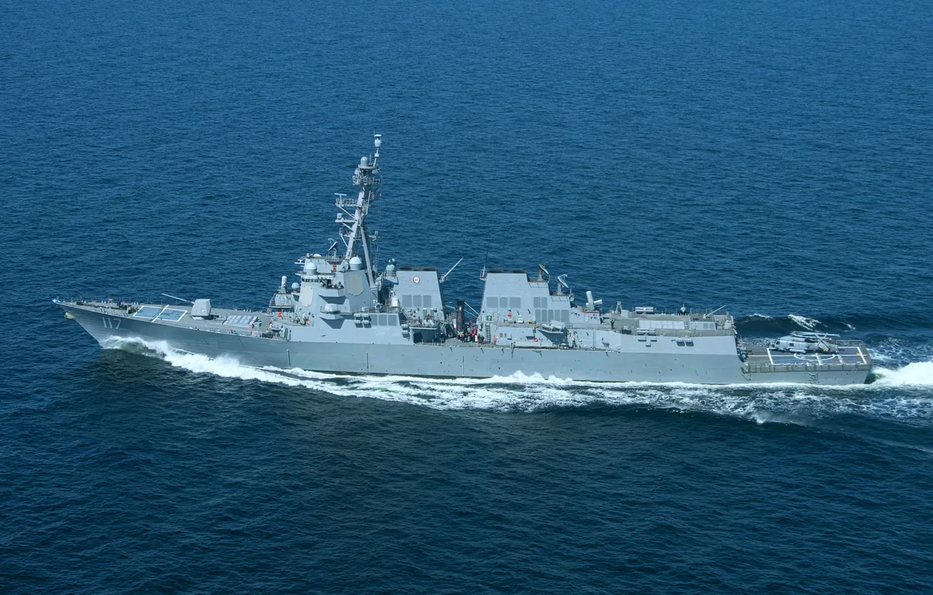 Photo wallpaper destroyer, DDG-117, Paul Ignatius