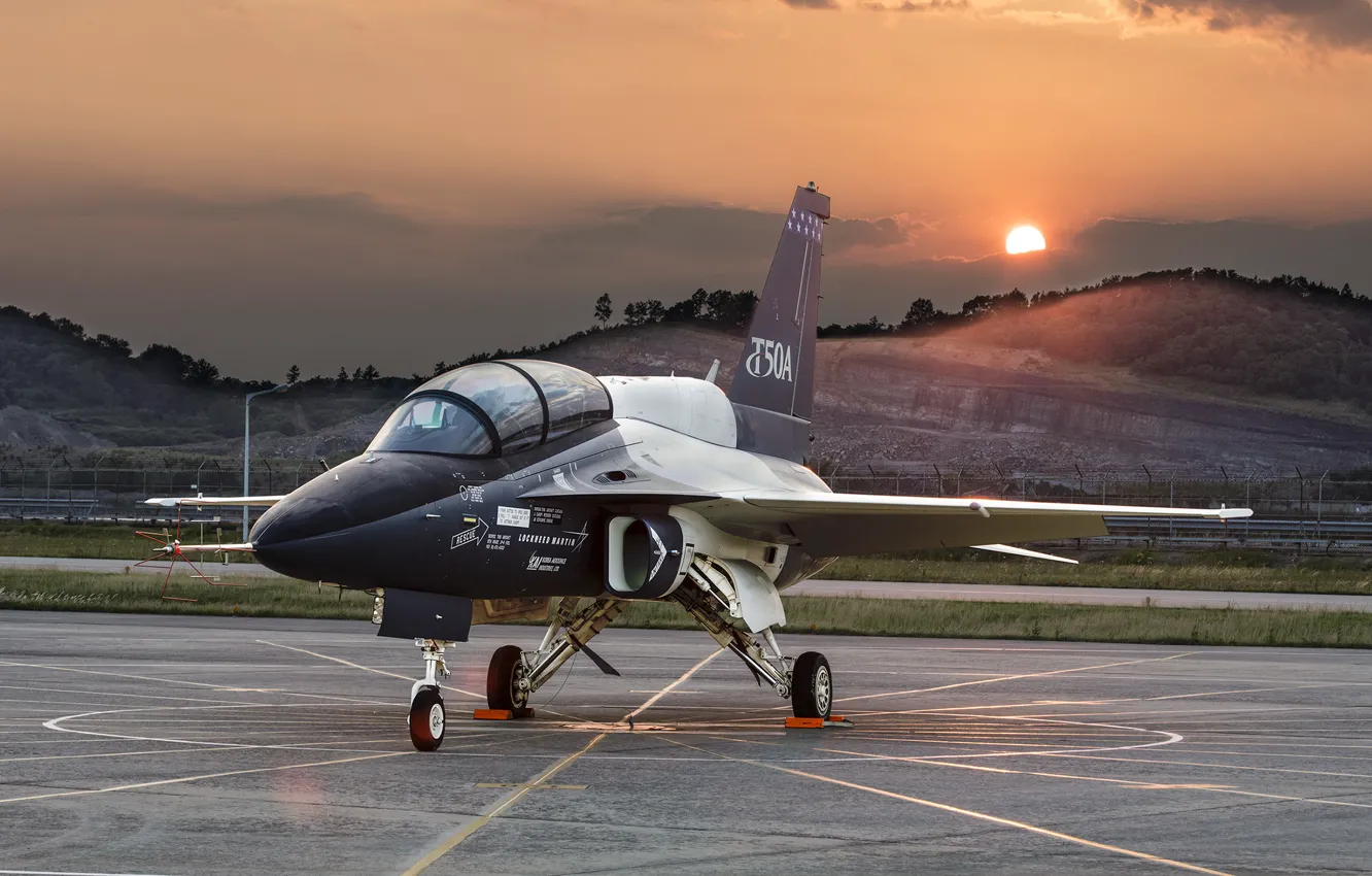 Photo wallpaper dawn, the plane, Lockheed Martin, combat training, T-50A
