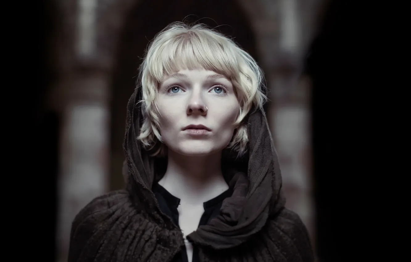 Photo wallpaper piercing, hood, Runa