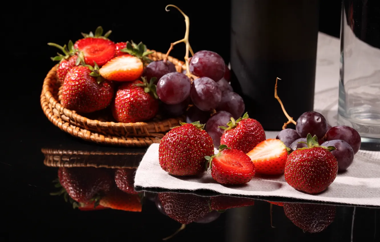 Photo wallpaper berries, strawberry, grapes