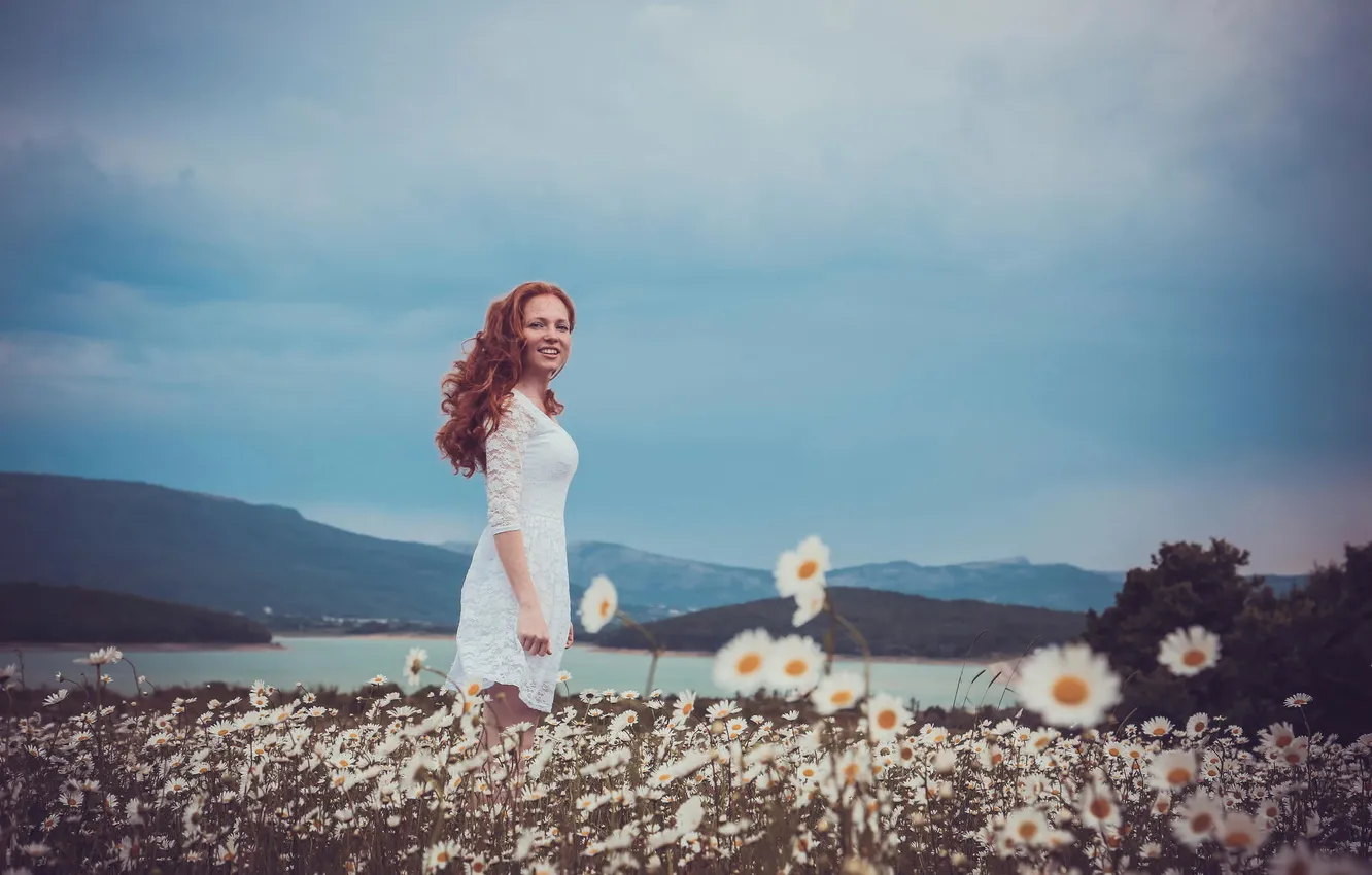 Photo wallpaper summer, joy, the red-haired girl, chamomile field