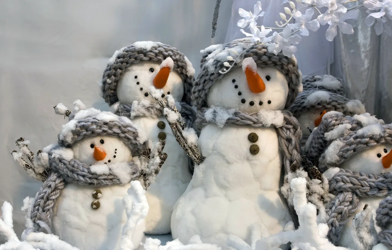 Photo wallpaper winter, grey, new year, snowman, scarf, fun, White snowmans, smiling