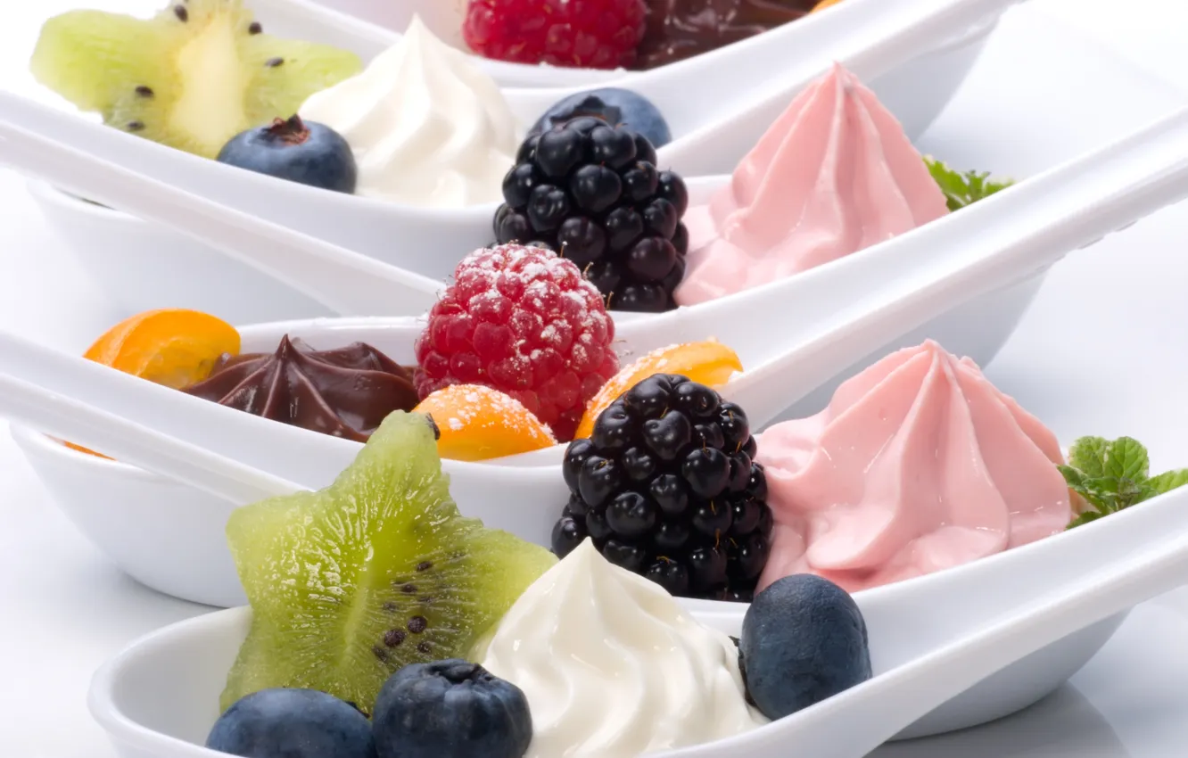 Photo wallpaper raspberry, kiwi, blueberries, fruit, cream, BlackBerry, fruit, blueberry