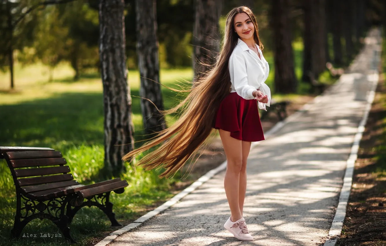 Photo wallpaper look, the sun, trees, bench, pose, smile, Park, model