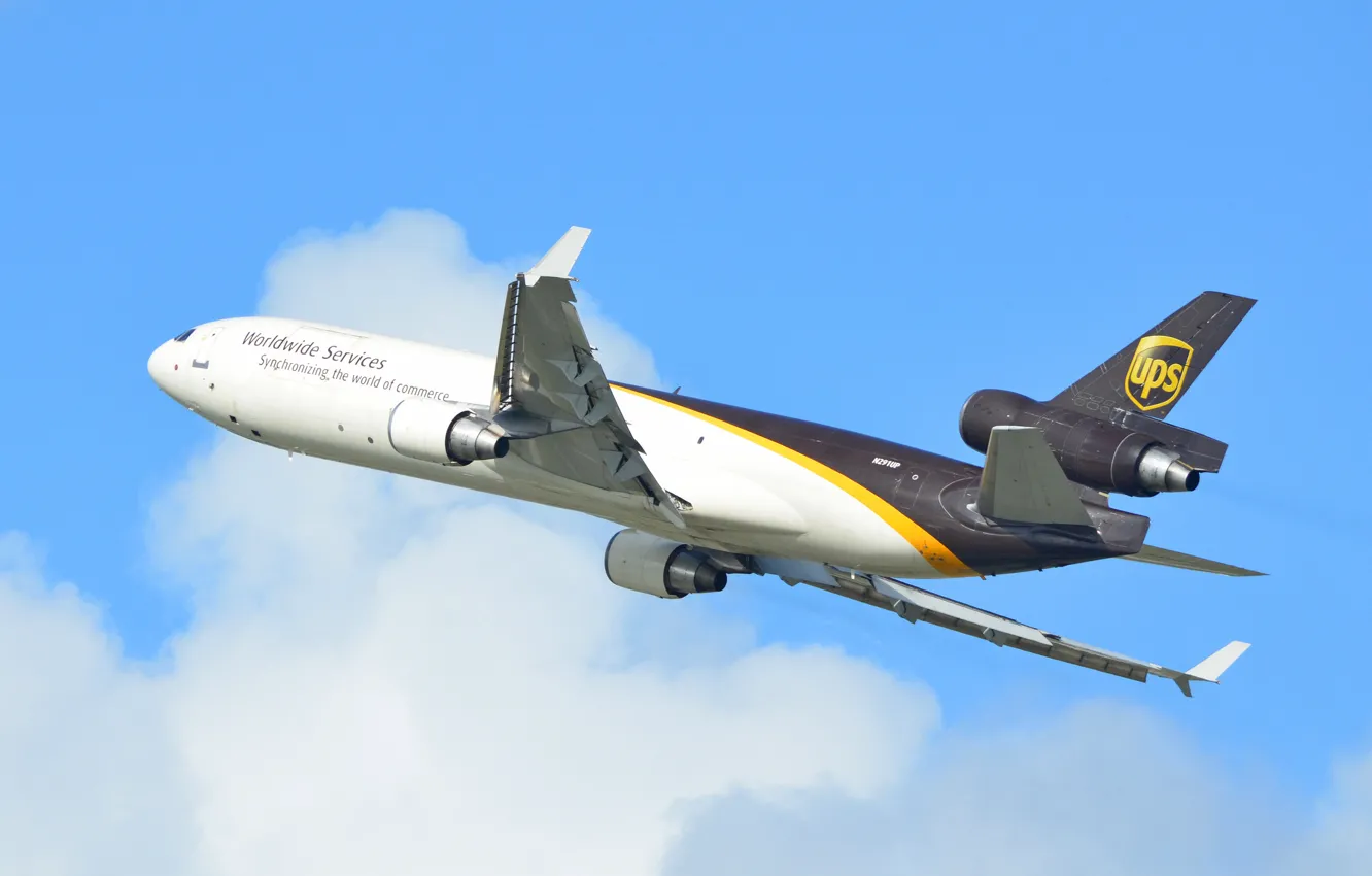 Photo wallpaper the sky, flight, Cargo, McDonnell Douglas, MD-11F, UPS, The airline