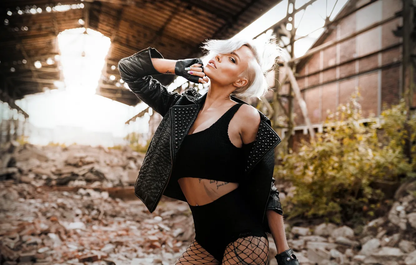 Photo wallpaper girl, pose, jacket, blonde, the ruins, devastation, top, Miri Be