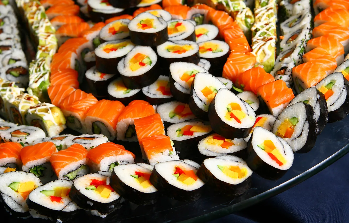 Photo wallpaper Japan, slices, rolls, sushi, cutting, rolls, seafood, Japanese cuisine