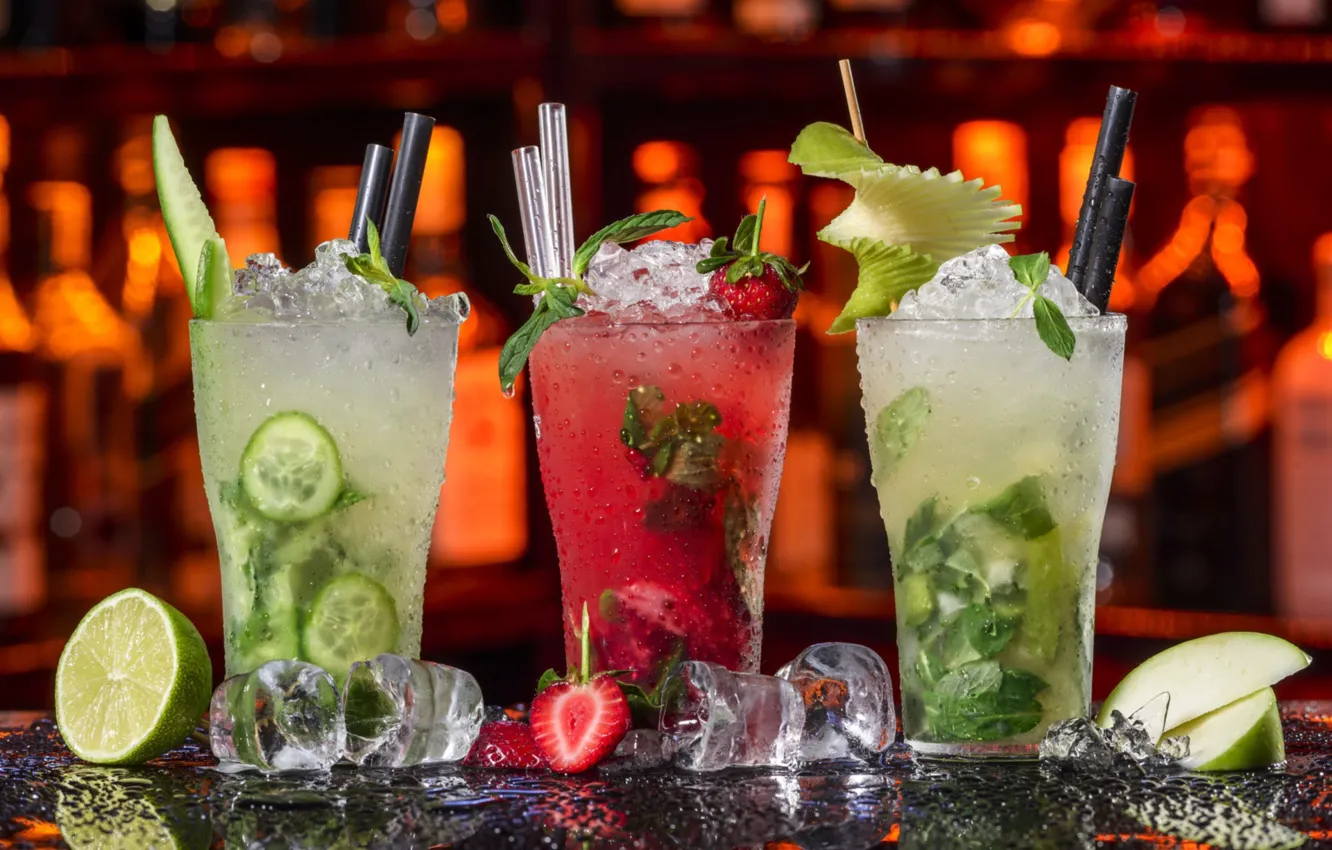 Photo wallpaper ice, strawberry, cocktail, lime, drink