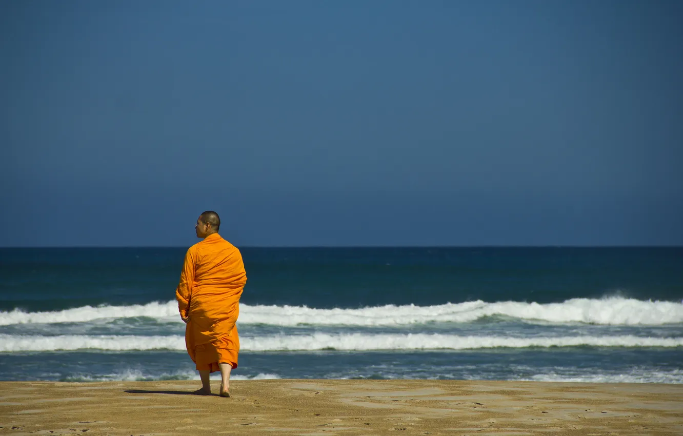 Photo wallpaper wave, beach, the sky, blue, horizon, monk, Buddhist