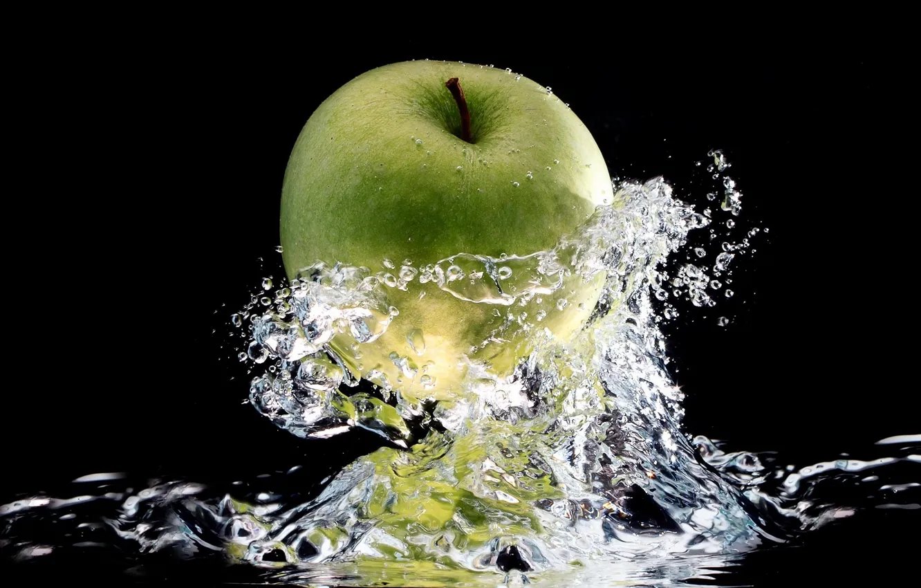 Photo wallpaper BACKGROUND, WATER, DROPS, BLACK, SQUIRT, APPLE
