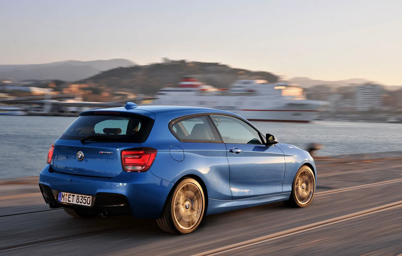 Photo wallpaper BMW, hatchback, M135i, 1-series