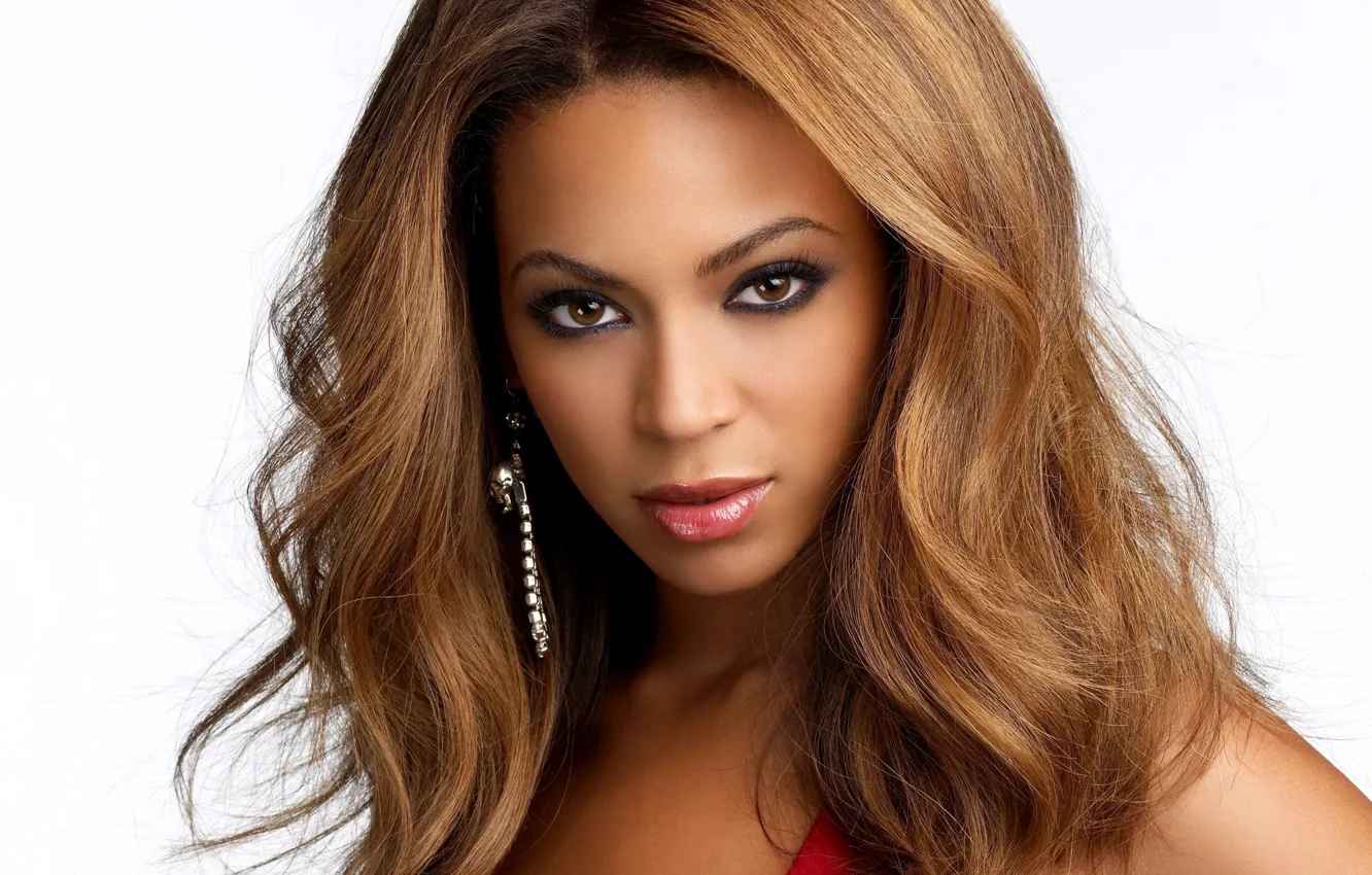 Photo wallpaper Brunette, Beyonce, Background, Look, Singer, Makeup, Earrings