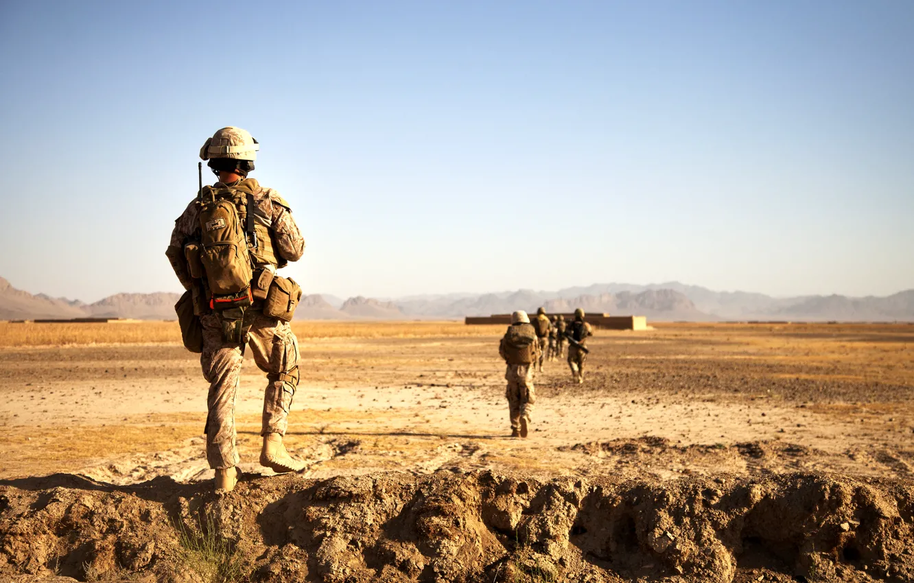 Photo wallpaper desert, Soldiers, patrol, Americans, Avganistan