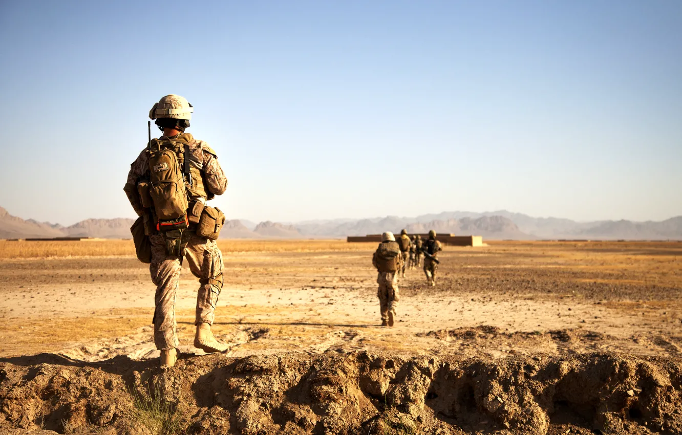 Photo wallpaper desert, soldiers, Americans, patrol, Avganistan