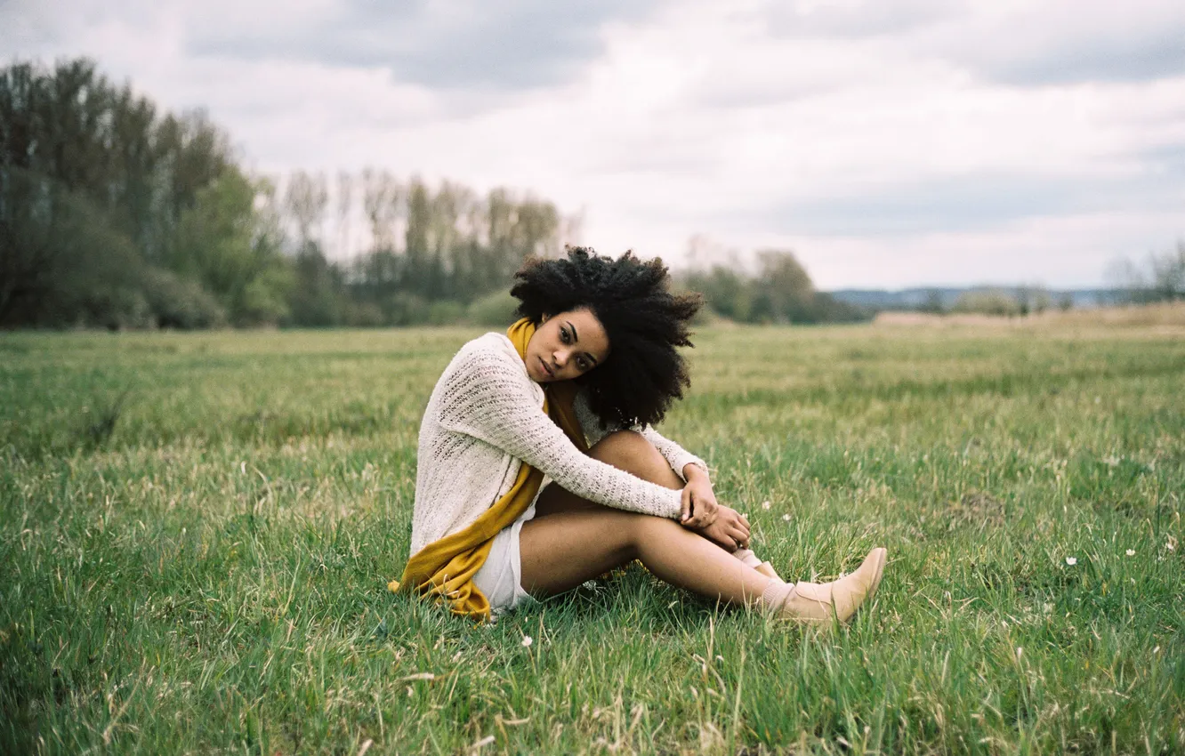 Photo wallpaper girl, grass, sky, field, clouds, lips, hair, sweater