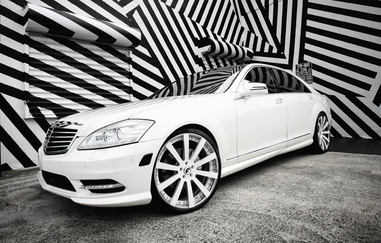 Photo wallpaper lights, Mercedes, with, color, S550, lowered, smoked, matched