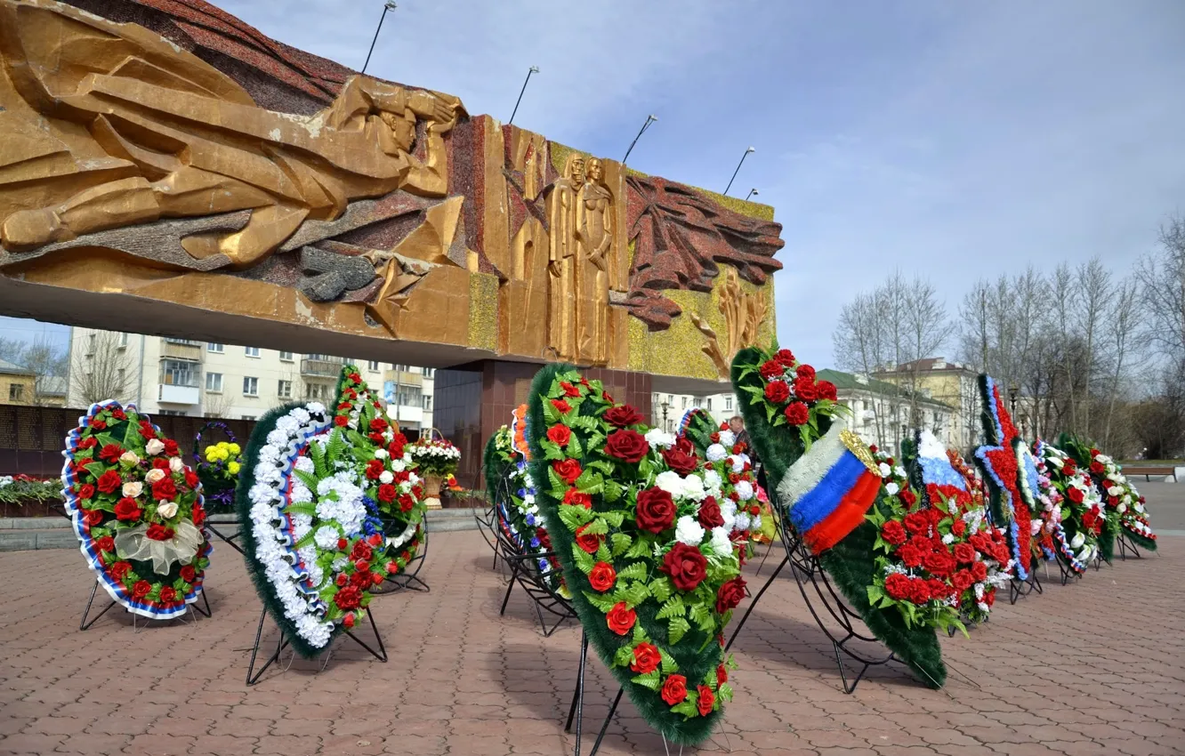 Photo wallpaper victory, wreath, May 9, monument.