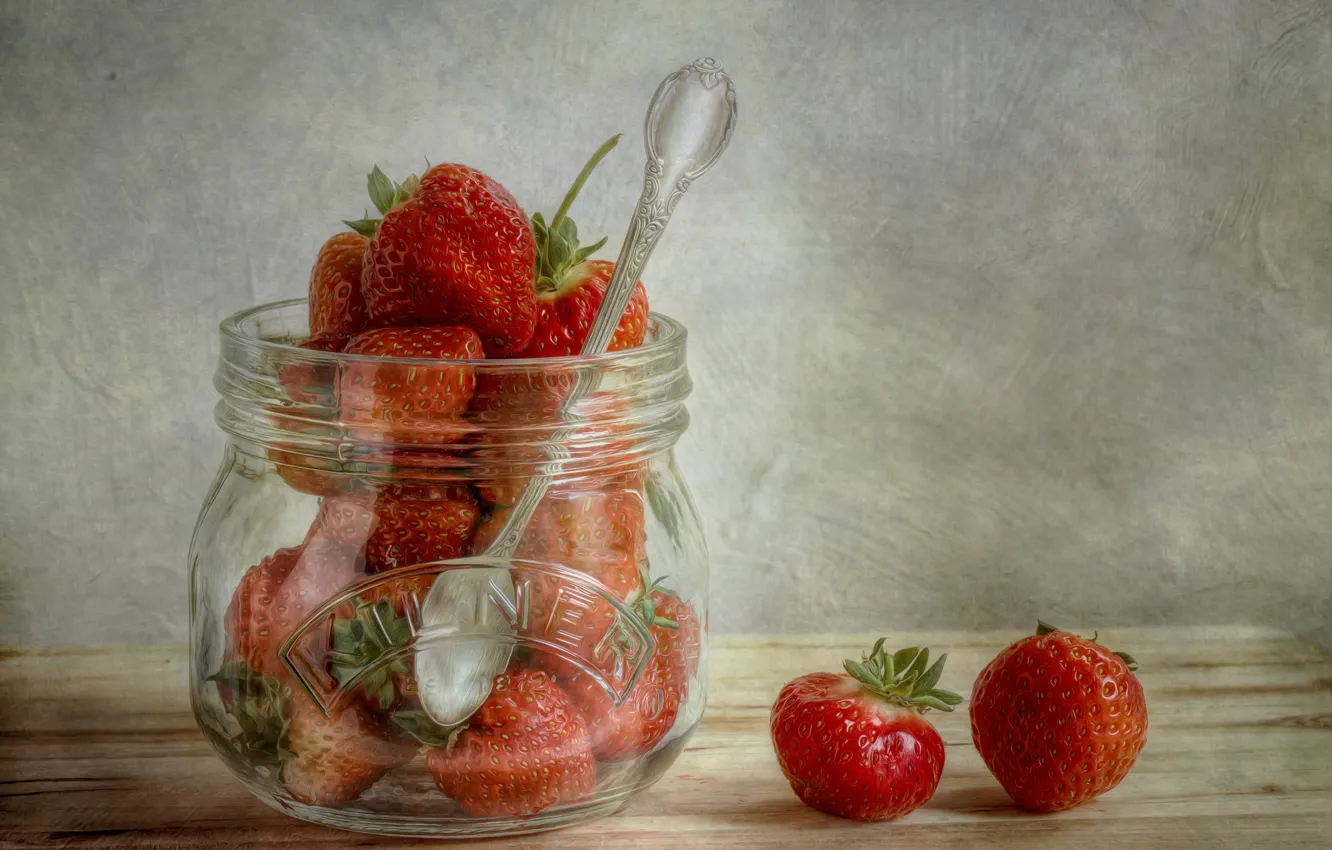 Photo wallpaper glass, berries, background, strawberry, spoon, Bank