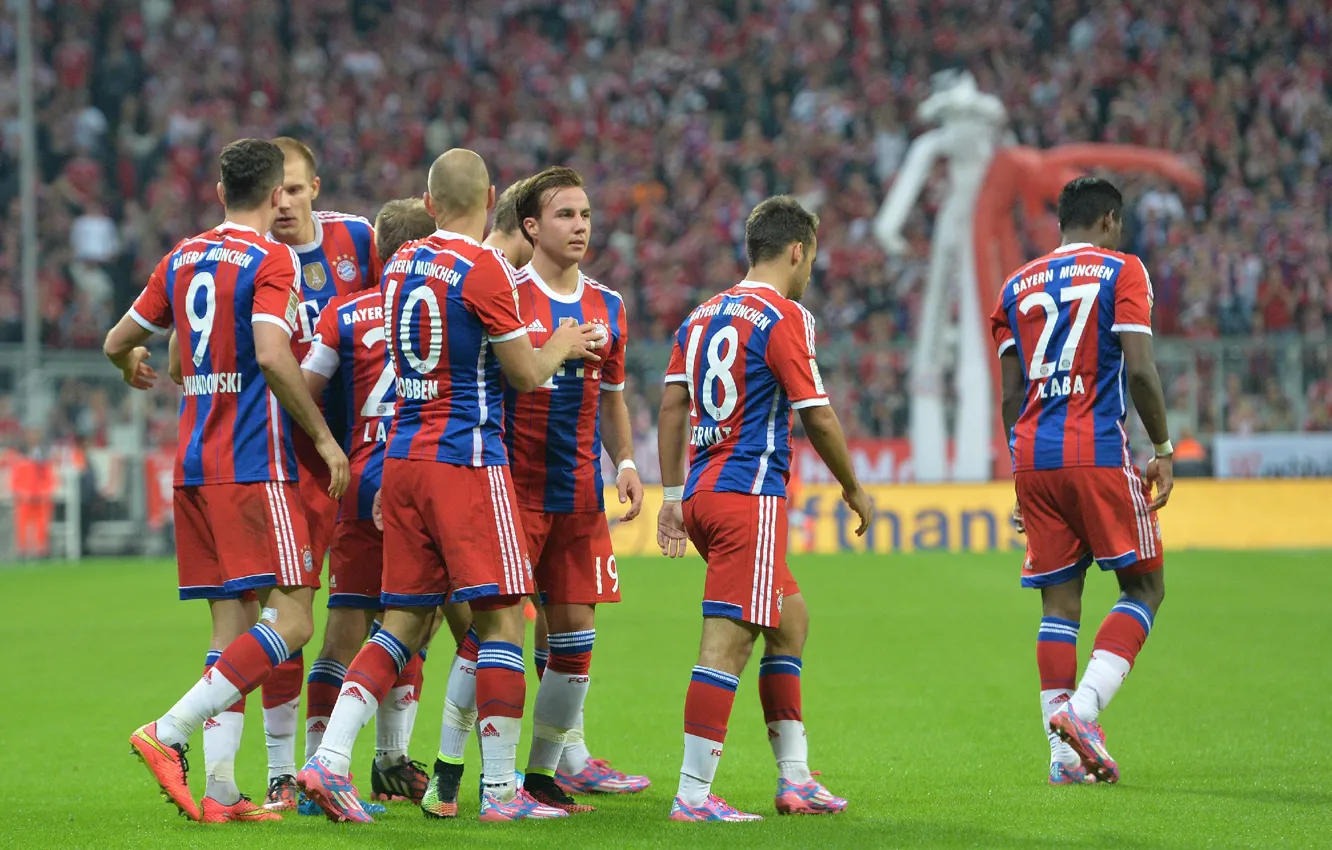 Photo wallpaper Allianz Arena, Lewandowski, Robben, FC Bayern Munich, Gotze, Alaba, Lahm., Bernat