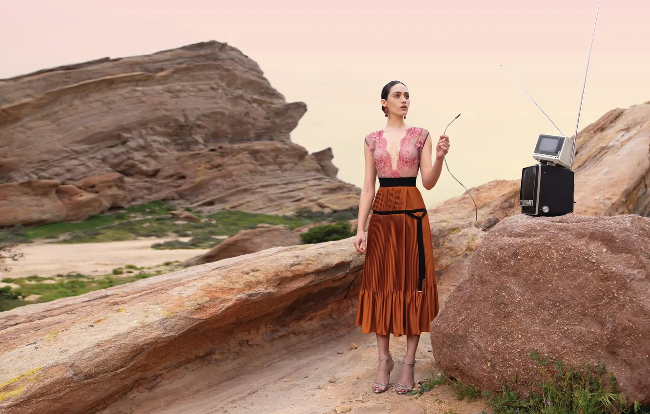 Photo wallpaper nature, stones, wire, skirt, antenna, actress, TV, brunette