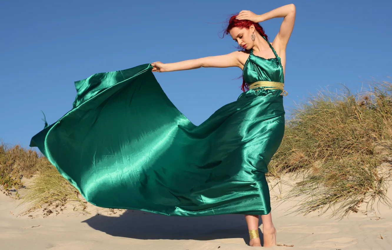Photo wallpaper sand, girl, pose, hair, train, dress, red, green