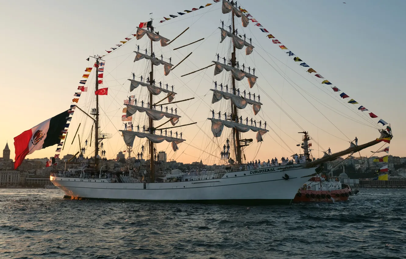 Photo wallpaper sailboat, Istanbul, Visit, Cuauhtemoc