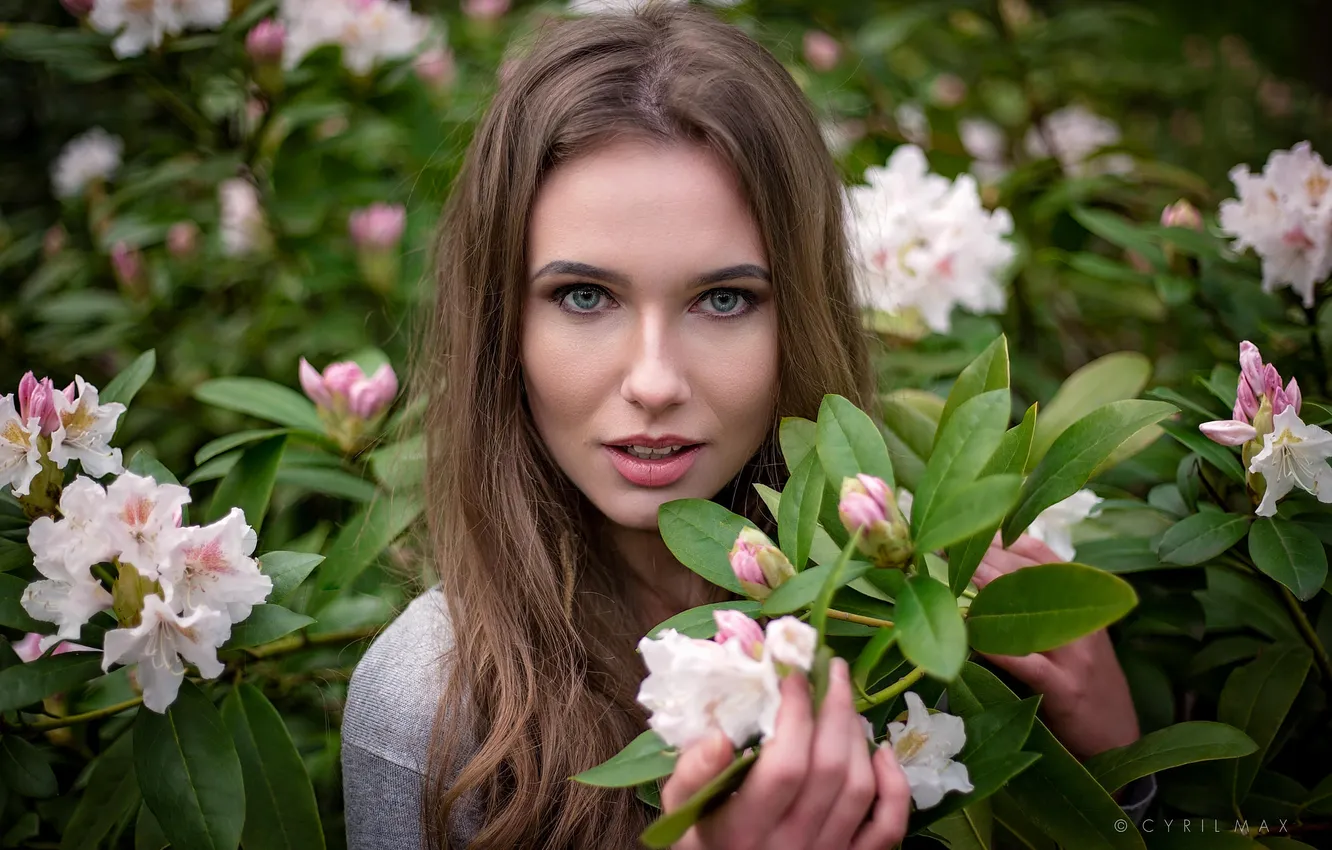 Photo wallpaper look, flowers, model, portrait, hands, makeup, hairstyle, brown hair