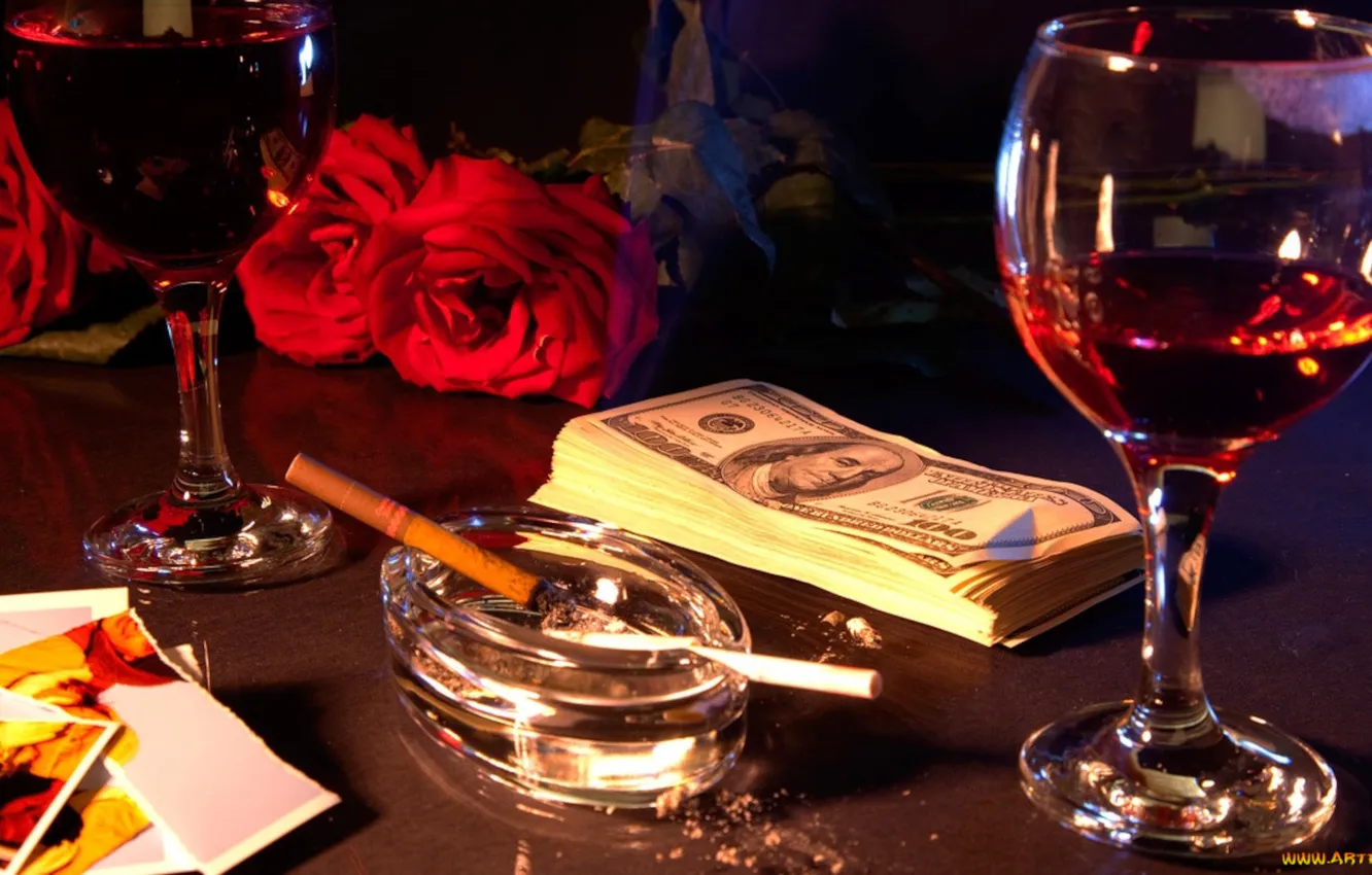 Photo wallpaper glass, cigarette, dollars, ashtray, cigarillo