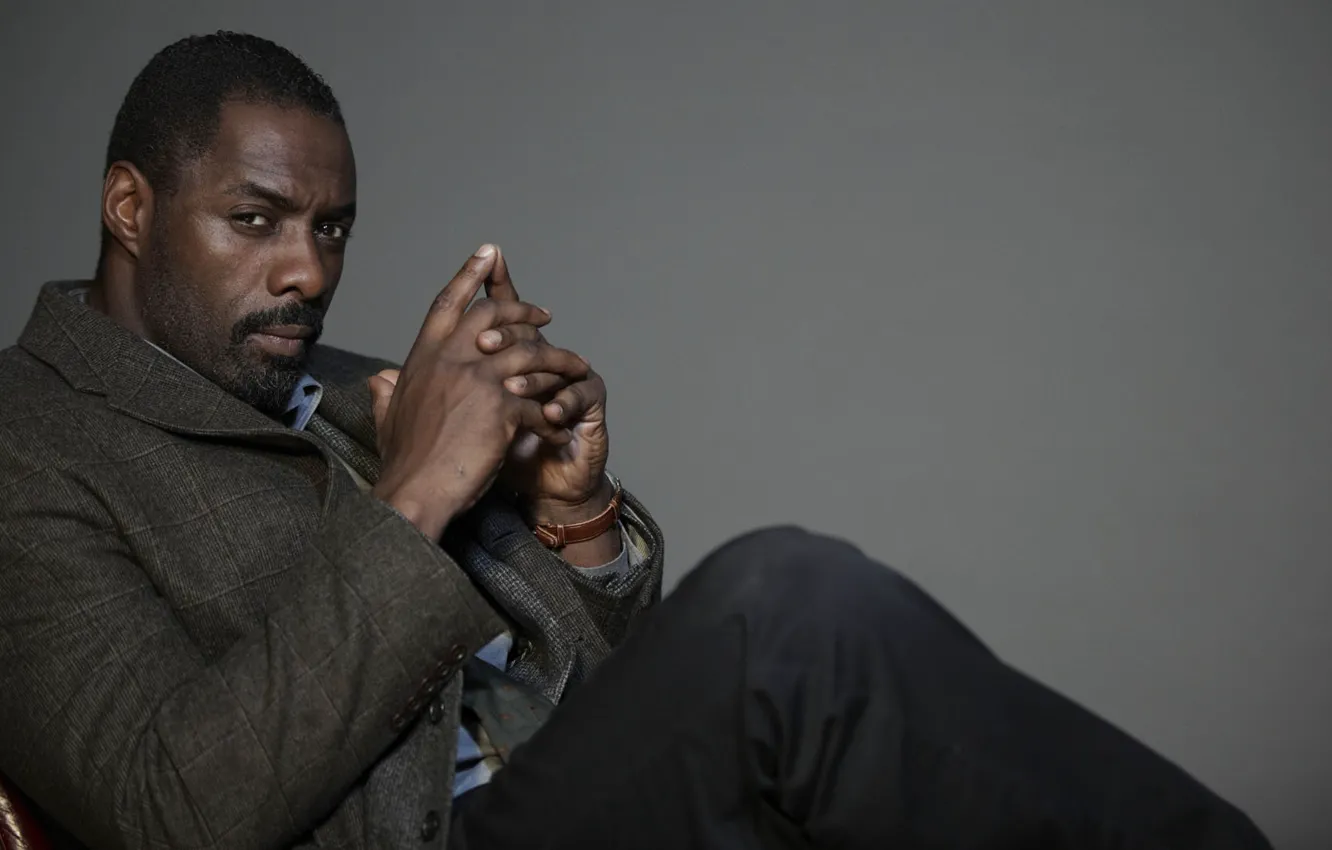 Photo wallpaper look, watch, the series, coat, Idris Elba, Idris Elba, serial, Luther