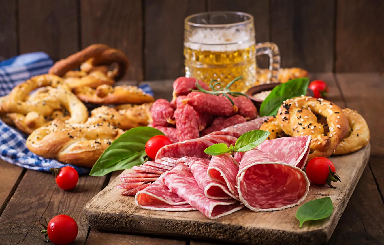 Photo wallpaper beer, cuts, sausage slicing