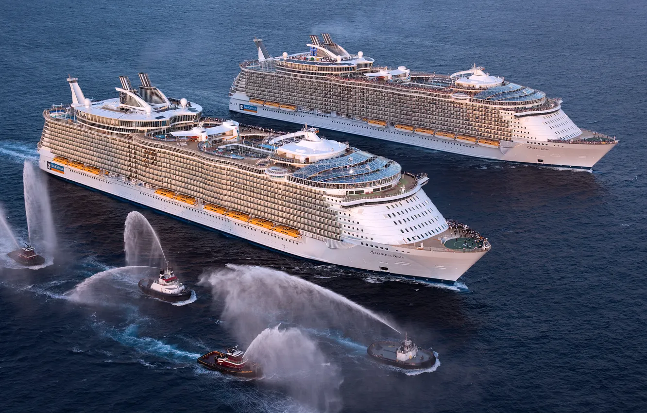 Photo wallpaper Sea, Liner, The ship, Oasis of the Seas, Passenger, Meeting, Tugs, On The Go