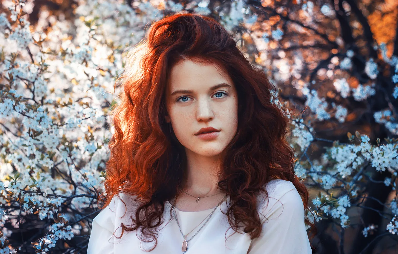 Photo wallpaper look, girl, light, flowers, branches, nature, face, pose