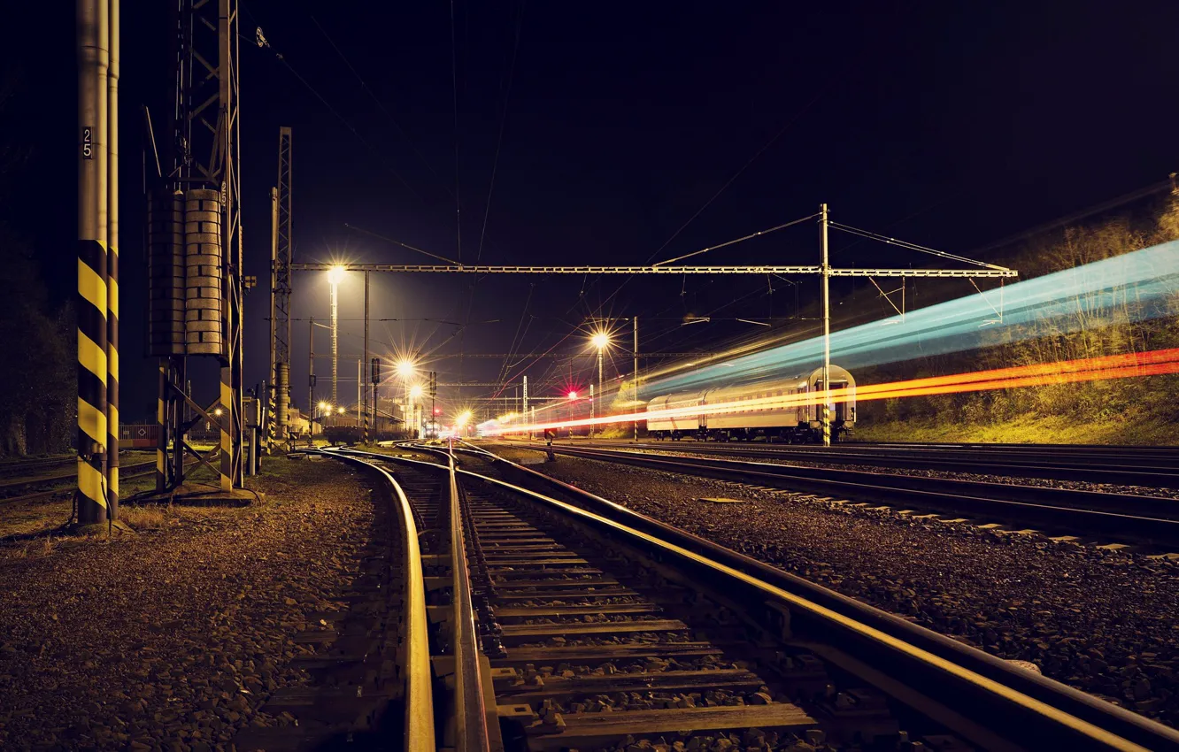 Photo wallpaper night, the city, railroad