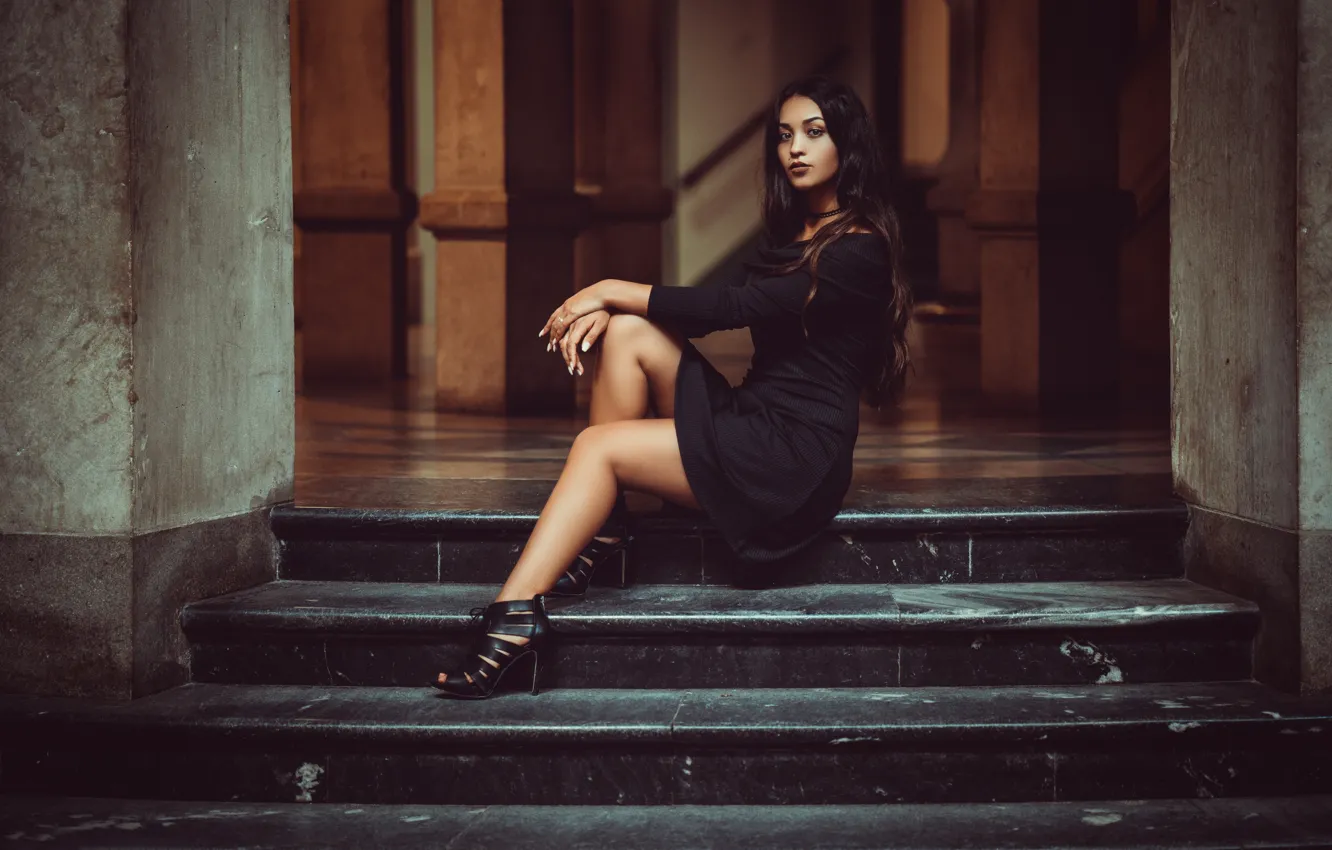 Photo wallpaper pose, feet, model, dress, ladder, stage, Laura Göcht, Andreas-Joachim Lins