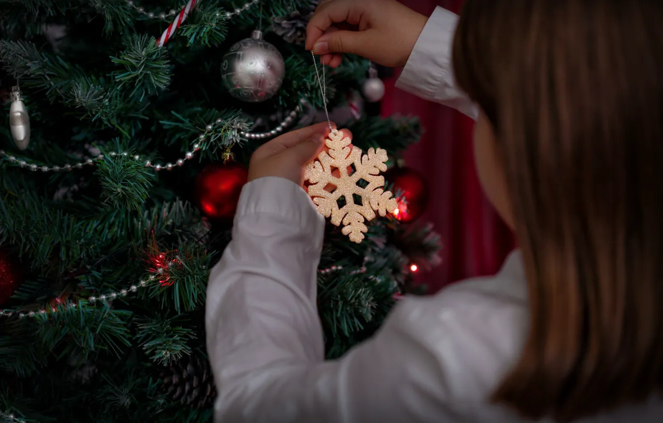 Photo wallpaper decoration, holiday, toys, new year, girl, beads, tree, snowflake