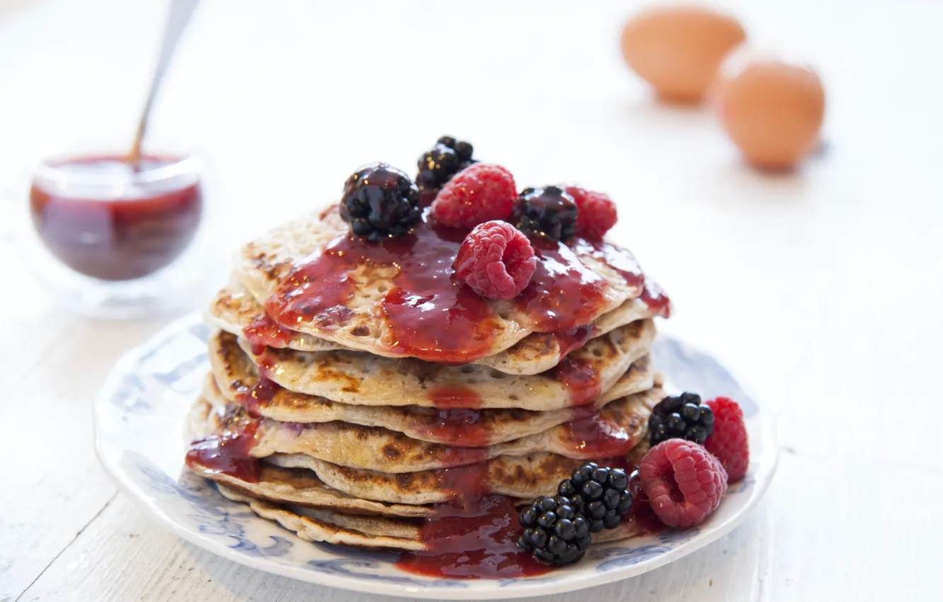 Photo wallpaper berries, pancakes, sauce