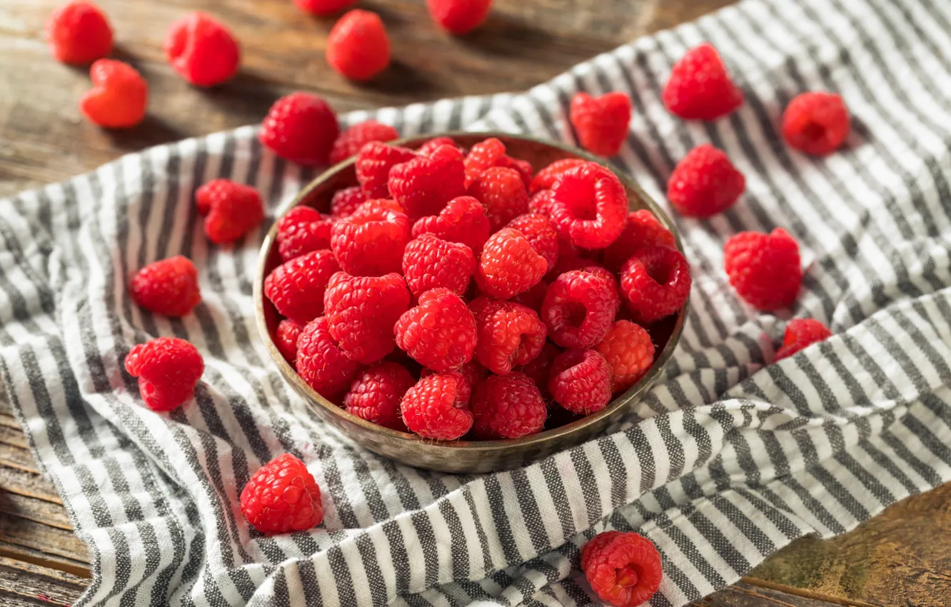 Photo wallpaper berries, raspberry, table, towel, bowl, placer