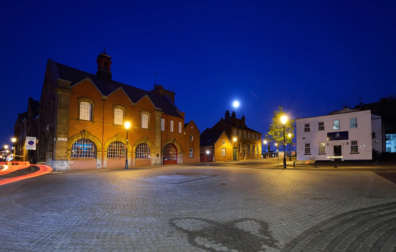 Photo wallpaper the sky, night, lights, the moon, street, England, home, area