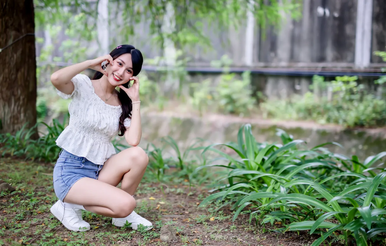 Photo wallpaper girl, pose, smile, shorts, blouse, legs, Asian
