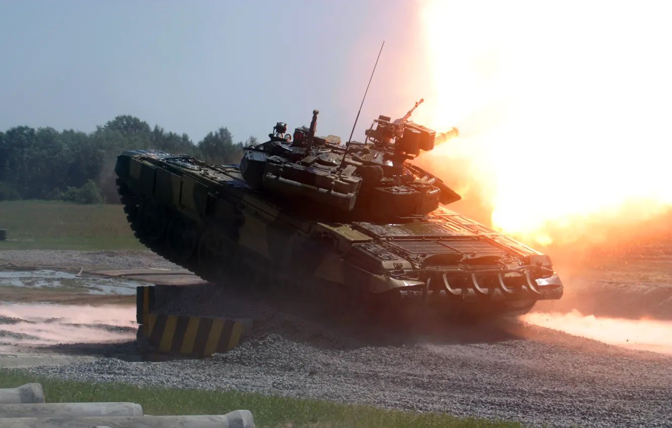 Photo wallpaper fire, shot, tank, T 90