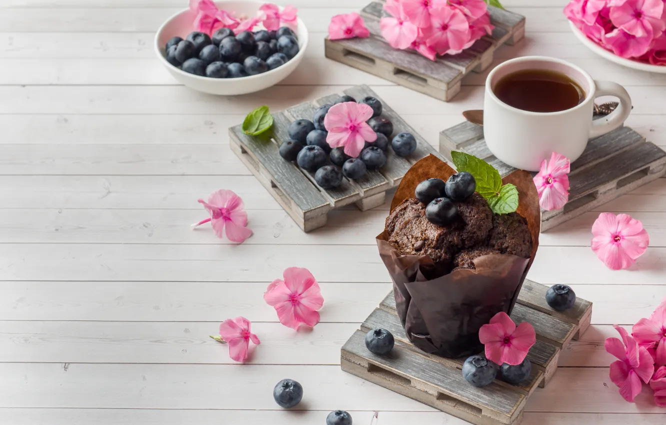 Photo wallpaper berries, chocolate, cupcakes