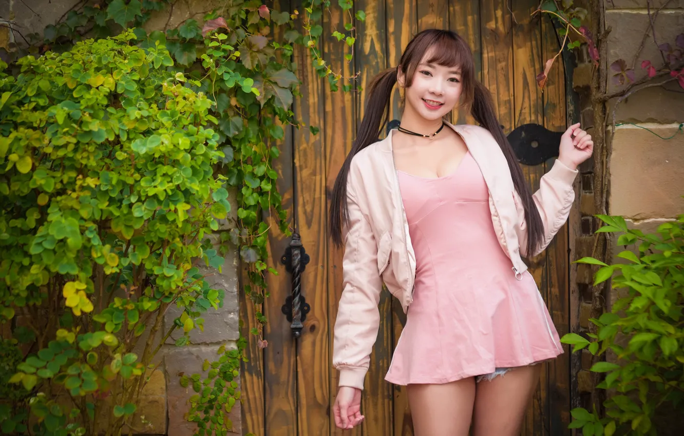 Photo wallpaper summer, girl, face, smile, hair, dress, legs